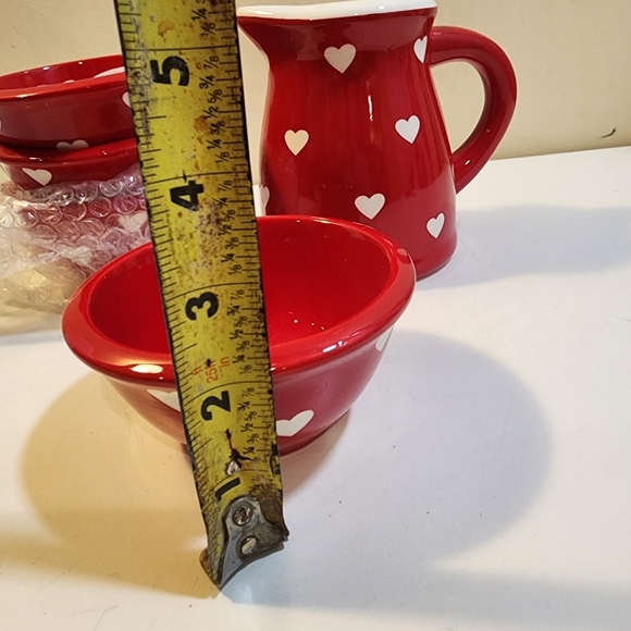 Terramoto Ceramic Red Heart Dish  Five Pieces Set - Picture 9 of 10